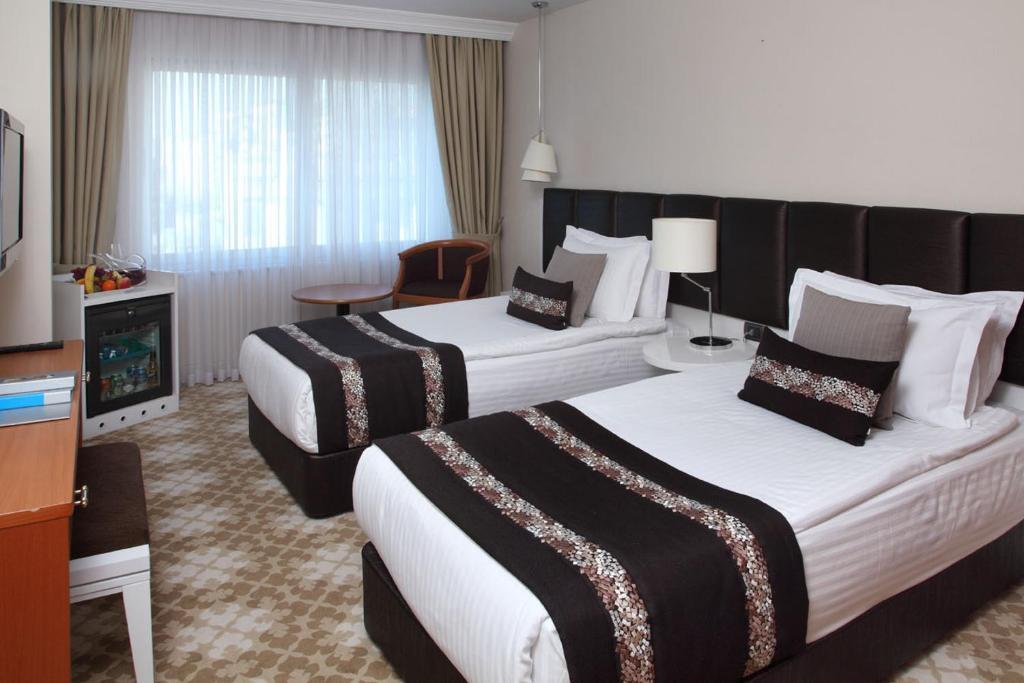 Jura Hotels Mavi Suermeli Адана Екстериор снимка