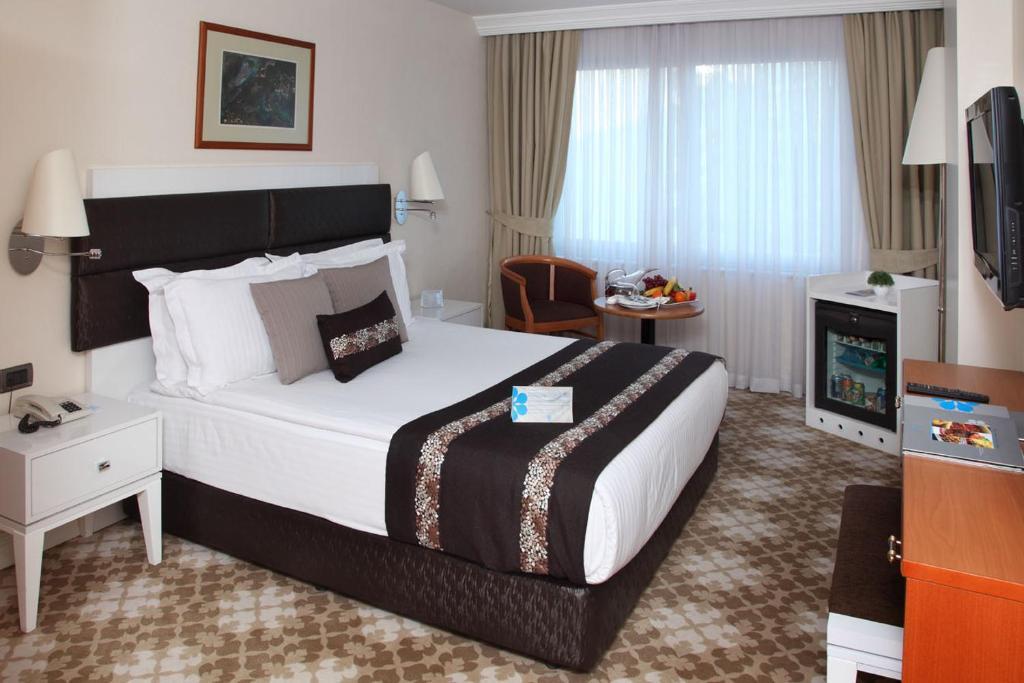 Jura Hotels Mavi Suermeli Адана Екстериор снимка